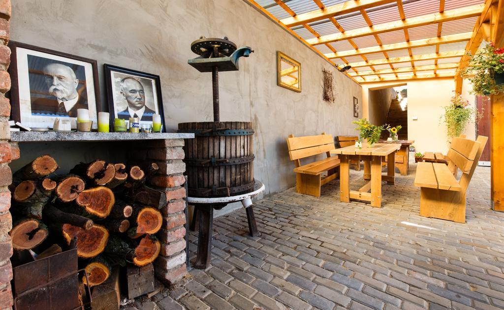 Nad Vinnym Sklipkem Znojmo Extérieur photo